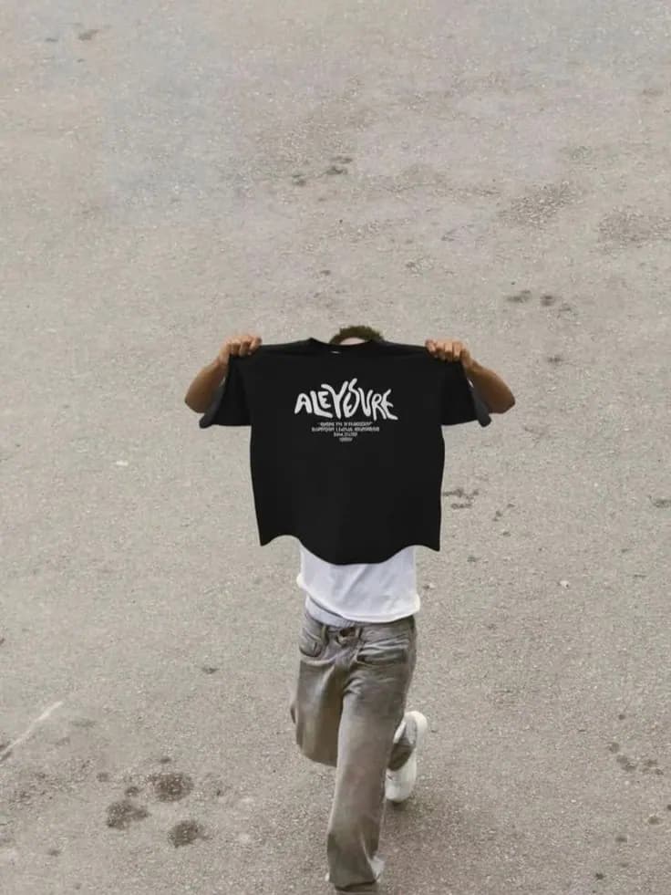 Пример фотографии: Tee from Behind