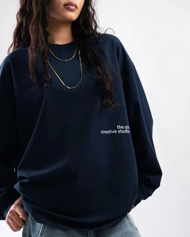 Пример фотографии: Navy Sweatshirt