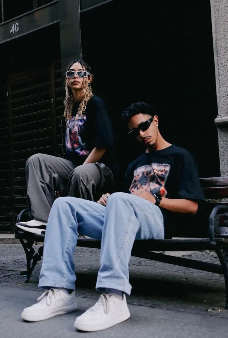 Пример фотографии: On a Bench