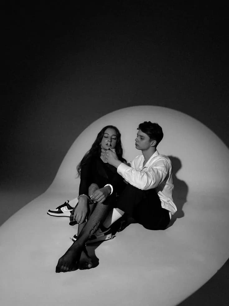 Пример фотографии: Spotlight for Two