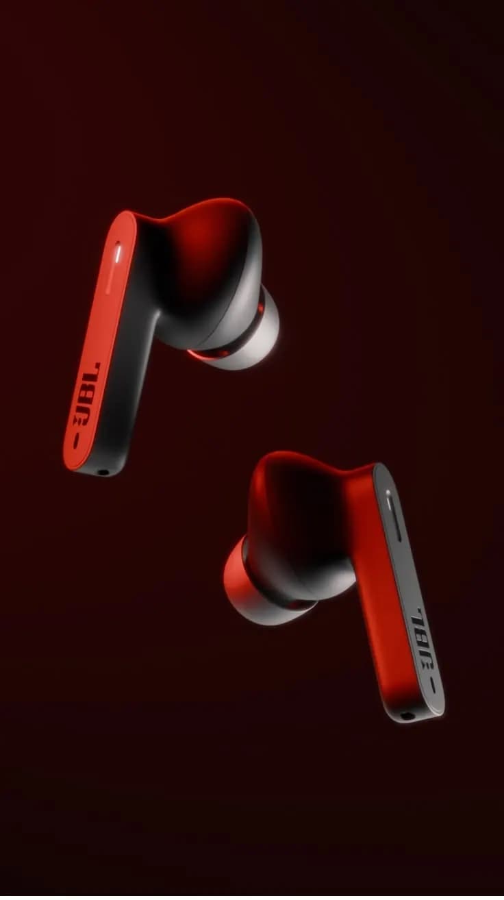 Пример фотографии: Earbuds in the Dark