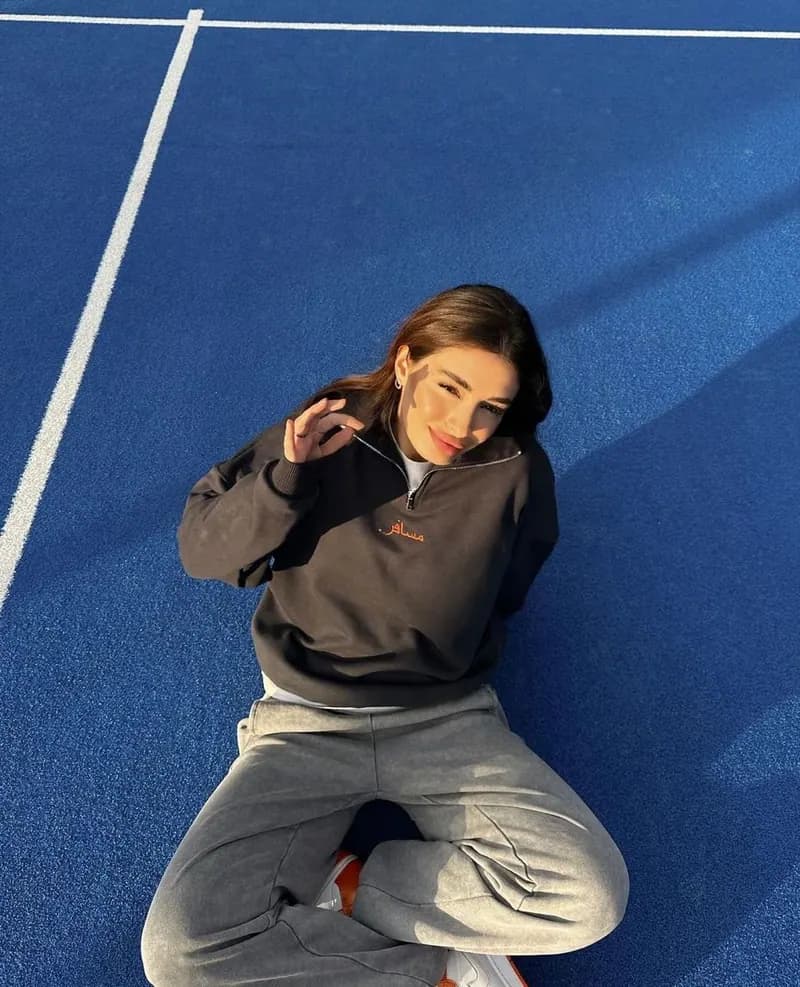 Пример фотографии: Blue Court
